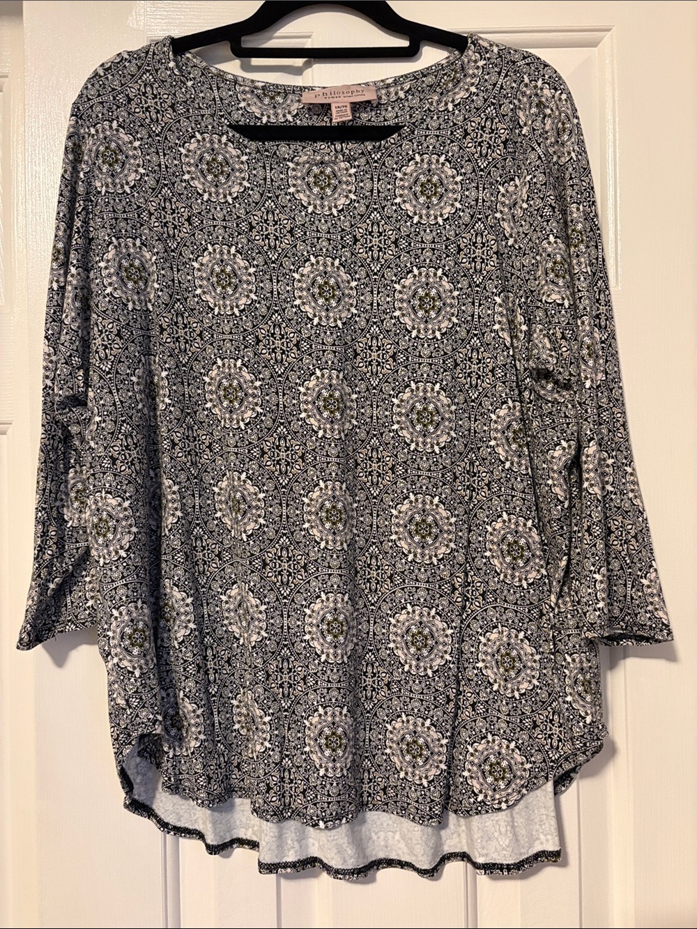 Philosophy Black & White Medallion Print Long Sleeve Tunic